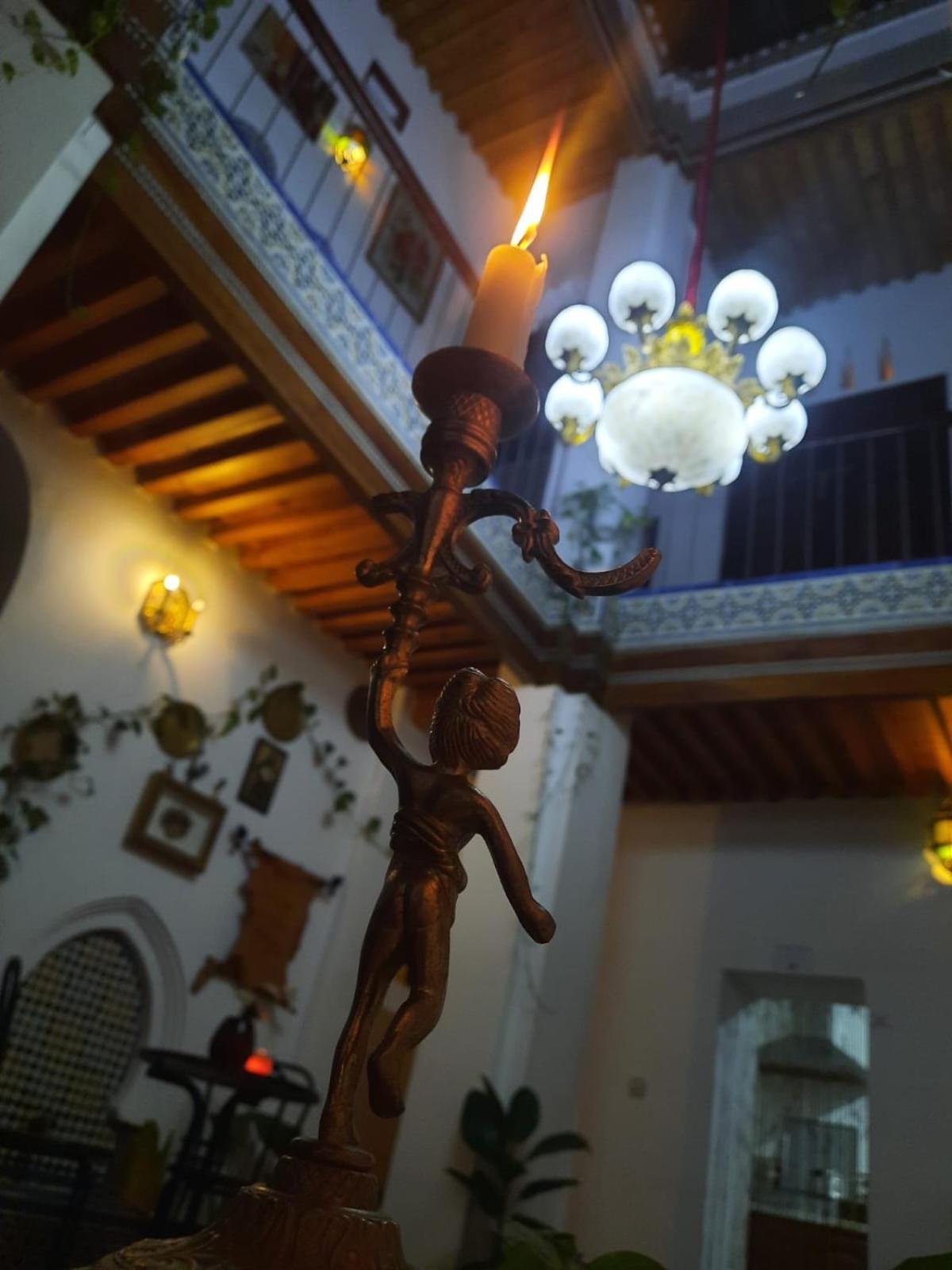 Hostel Four Seasons Tétouan Esterno foto